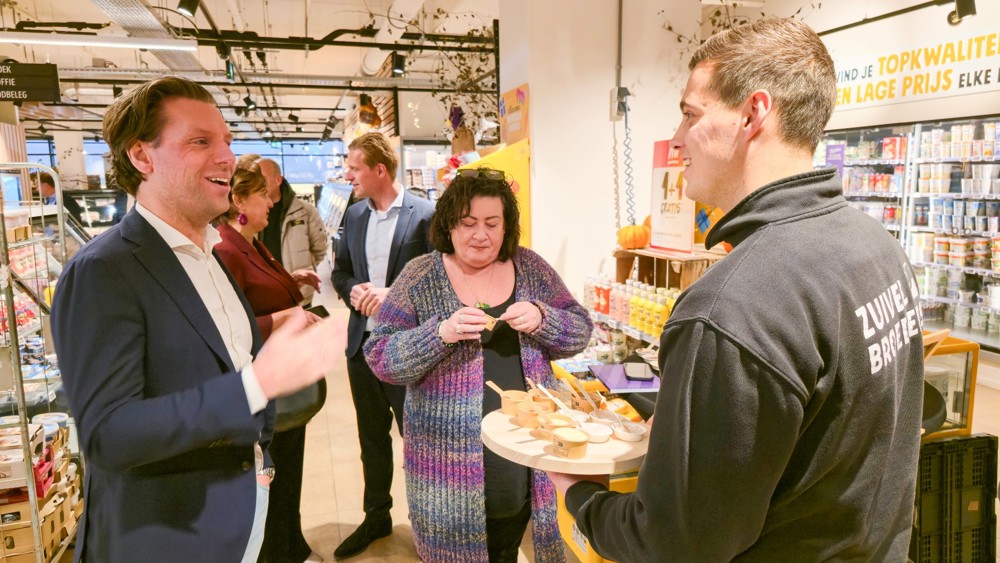 20251121 144335 (Large)